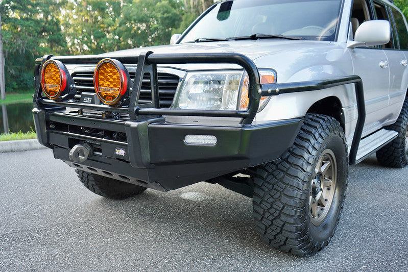 DOBINSONS SIDE STEPS WITH SIDE RAILS – SR59-164 for Toyota Land Cruiser 100